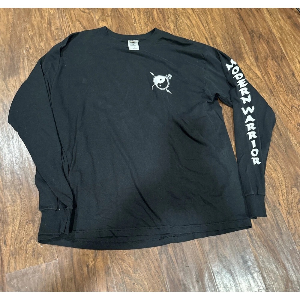 YIN YANG Vntg LOGO SIGN LONG SLEEVE T-SHIRT China Symbol Black White Asia